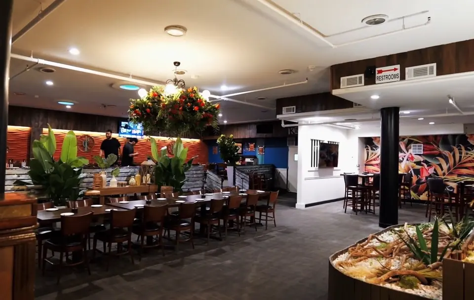Tropical floral mural in the dining room